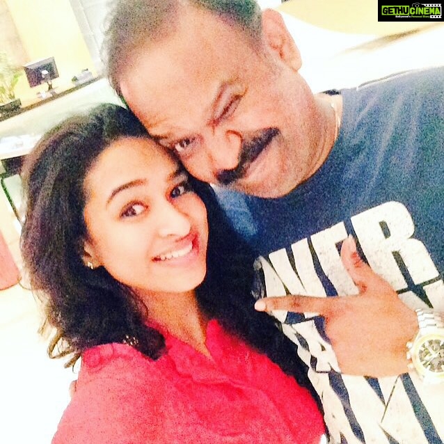 Misha Ghoshal Instagram - Happy b'Day to 1 of the finest directors of the Tamil cinema industry 🎂💃🏻 😁 m glad i know u 😁 May u b happy always