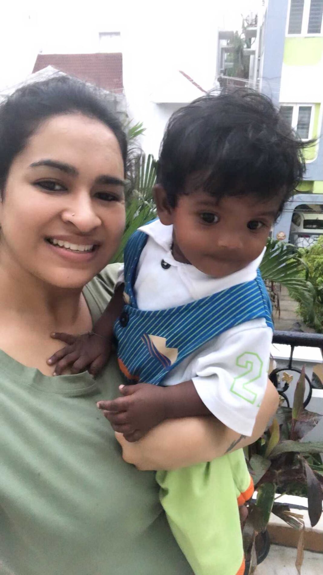 Misha Ghoshal Instagram - Her love has literally given me the energy to go through the whole year ❤️ just look at her smile omg 😍😍😍 #unconditionallove #cutiepie