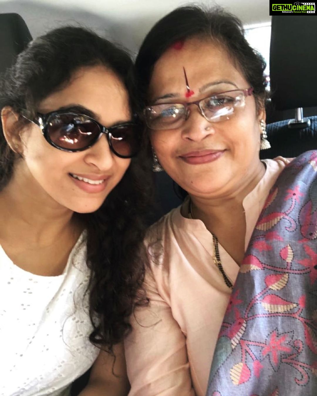 Misha Ghoshal Instagram - Happy Birthday to my World, my life, my best friend, my 1st teacher, my everything, my only reason to live and to the bestestestttttt mumma in the whole World 🎂🎉❤️ @shubrabhattacharjee I love u sooo sooo sooooo much ❤️ i wish u get every little thing u desire and i hope i’d be the one to fulfil those for you 😇 wishing u good health, happiness, success and a super long life ❤️😘❤️ (coz rmbr m here till u are )😉 love youuuu lotssss ❤️
