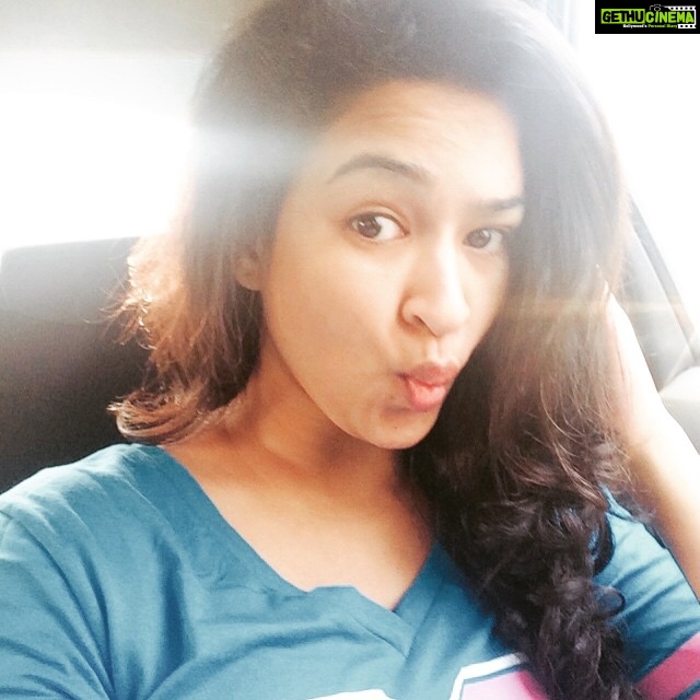Misha Ghoshal Instagram - Goooooood morning 😁🙋 #onmywaytoshoot 😊
