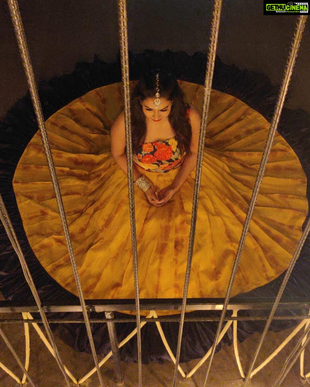 Misha Ghoshal Instagram - Colours uplift life ❤️ Team Wardrobe : @ohmyfashiongod_official Designer : @aparnabhinay Photography :@kiransaphotography MUA : @artistrybyolivia Hair : @jayashree_hairstylist Styling : @uma.gomathi Jewellery : @sonalfashion Venue : @tipsy_crow_chennai #omfg #boutique #shopping #fashion #shop #store #style #ootd #instafashion #fashionista #fashion #boutiqueshopping #online #shoplocal #instagood #fashionstyle #love #accessories #boutiquefashion #womensfashion #beauty