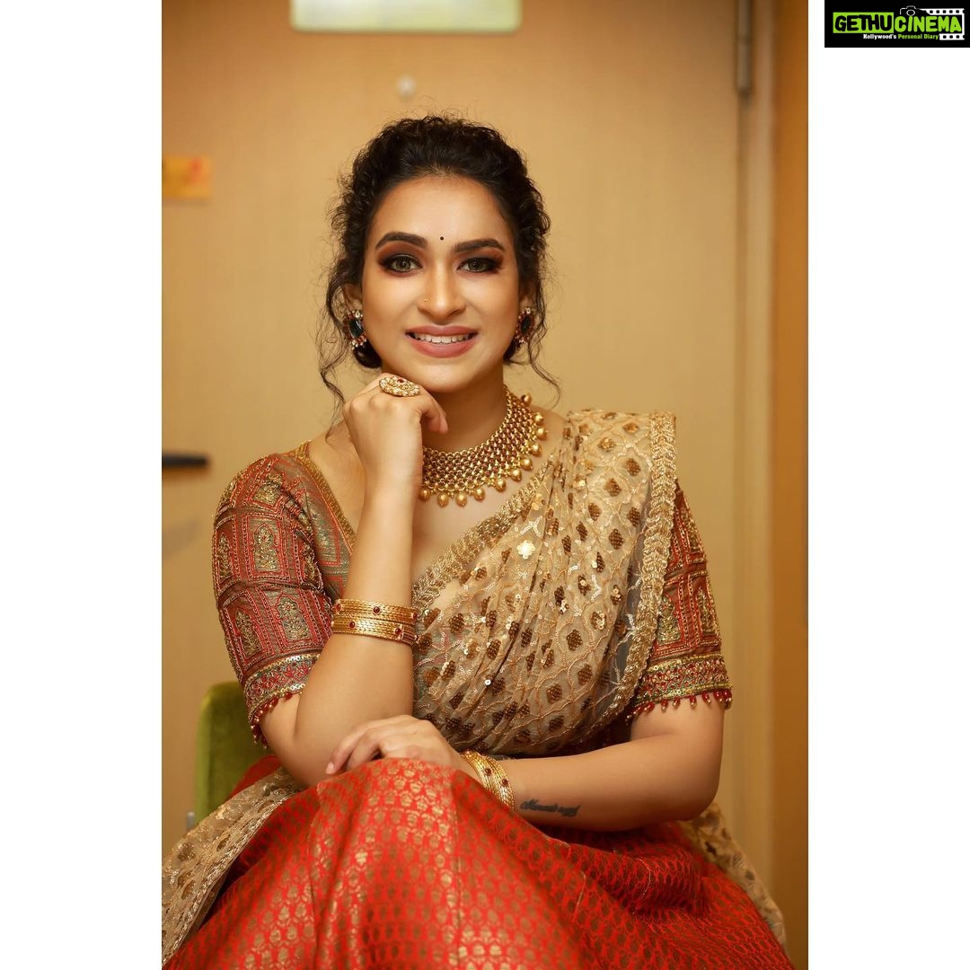 Misha Ghoshal Instagram - ✨✨ Team Wardrobe and styling: @Nirali_design_house Muse : @meesha.ghoshal Mua: @Vijiknr Photography : @arunprasath_photography Photo edit : @memoriesbysubash @subash1010 Jewellary: @bronzerbridaljewellery Location: @novotelchennaiomr Special thanks to : @weddingvows.in , @itsme_daksh @rays_of_eternal_sunshine