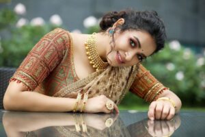 Misha Ghoshal Instagram - ✨✨✨ 

Team
Wardrobe and styling: @Nirali_design_house
Muse : @meesha.ghoshal
Mua: @Vijiknr
Photography : @arunprasath_photography
Photo edit : @memoriesbysubash @subash1010
Jewellary: @bronzerbridaljewellery
Location: @novotelchennaiomr
Special thanks to :  @weddingvows.in , @itsme_daksh @rays_of_eternal_sunshine
