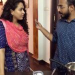 Misha Ghoshal Instagram - Being a pro homemaker is no joke, that's why I challenged @thiyaga_07 to take up the Preethi homemakers challenge with me. Take a look at how it went & do try out the challenge at your home. Don’t forget to tag @preethikitchenappliances while posting. #Preethikitchen #indiankitchen #Homemakers #homemaking #homemakerlife #helpinghands #onehomemanyhomemakers