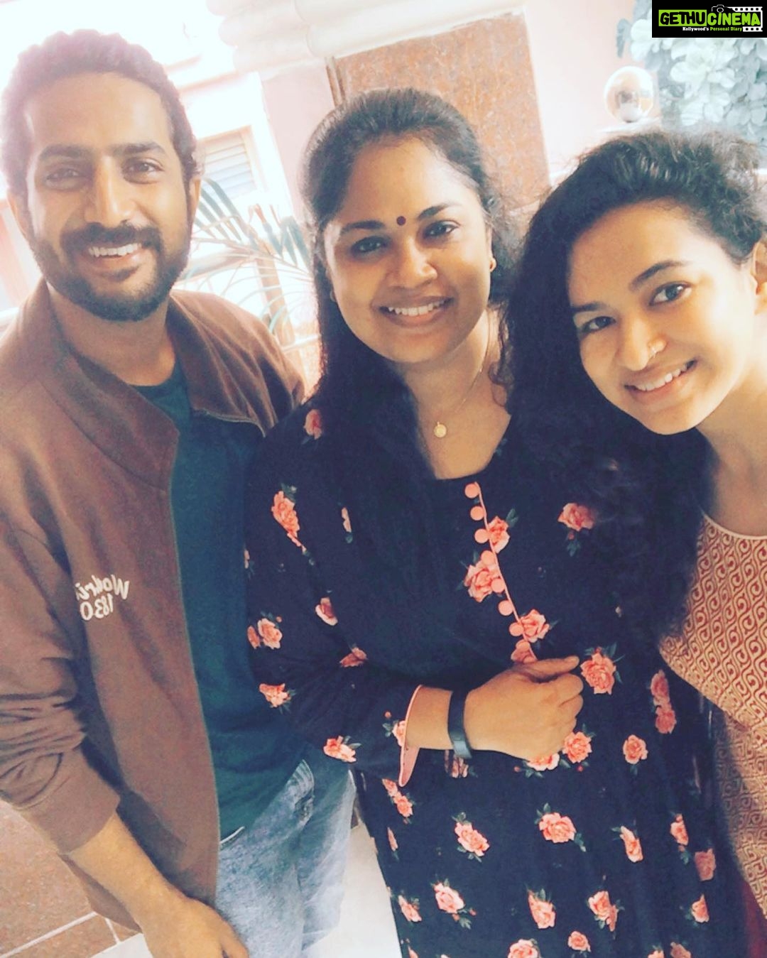 Misha Ghoshal Instagram - When Passion, makes work fun ❤️ all smiles ❤️ @nandhini_js @aravinth_insta #shoot #shootlife #actor #director #set #passion #life #fun