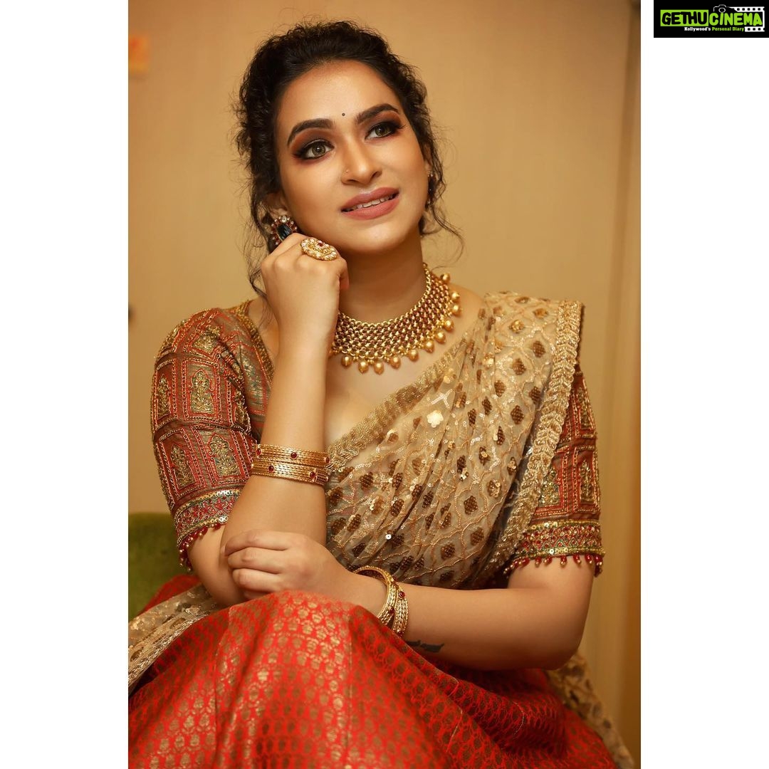 Misha Ghoshal Instagram - ✨✨ Team Wardrobe and styling: @Nirali_design_house Muse : @meesha.ghoshal Mua: @Vijiknr Photography : @arunprasath_photography Photo edit : @memoriesbysubash @subash1010 Jewellary: @bronzerbridaljewellery Location: @novotelchennaiomr Special thanks to : @weddingvows.in , @itsme_daksh @rays_of_eternal_sunshine