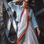 Misha Ghoshal Instagram - ✨ Designer: @styleupramyasekar Saree : @dd_silkhouse. blouse: @ramya_sekar_design_studio MUA: @devismakeupartistry hairstylist: @rama_sareedrapist Jewellery: @chennai_jazz Photography: @portraitsbyunni and @infinity_skylight #photography #photoshoot #styling #fushion #chennai #omr #denimjacket #denim #saree #actor #actorslife #shoot