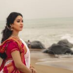 Misha Ghoshal Instagram - Maa Durga 😇 she visits us every yr this time to shower all her blessings, love, happiness nd many more ❤️ Happy Panchami 😇 #happynavratri #happydurgapuja #bengali #festival #photoshoot #shootmode #makeover #beach Designer: @styleupramyasekar Saree : @dd_silkhouse. blouse: @ramya_sekar_design_studio MUA: @devismakeupartistry hairstylist: @rama_sareedrapist Jewellery: @chennai_jazz Photography: @portraitsbyunni and @infinity_skylight