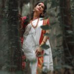 Misha Ghoshal Instagram - Maa Durga = supreme power 😇 be your own strength 😇 #happydurgapuja #happynavratri #bengali #traditional #saree #divinefeminine #photoshoot #makeover #actorlife #shootmode #happy Designer: @styleupramyasekar Saree : @dd_silkhouse. blouse: @ramya_sekar_design_studio MUA: @devismakeupartistry hairstylist: @rama_sareedrapist Jewellery: @chennai_jazz Photography: @portraitsbyunni and @infinity_skylight ECR