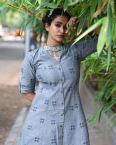 Misha Ghoshal Instagram - ✨ PC: @ramani_s2udioofficial #smile #attitude #life Eldams Road