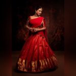 Misha Ghoshal Instagram – All Dolled up 💃🏻

Outfitandstyling: @mabia_mb
Costume Brand  @mabia_mb 
Designer @priyaregan_84
H&M: @malathi_makeupartist
Jewellery: @aaranyarentaljewellery
Photography: @vickasraja_vr
Assist: @greyshadowphotography
…
…
…

#red #confident 
#traditional #chennaimakeupartist #adshoot #studiophotography #tamilfilmindustry #southindian #indianlook #actress #actresslife #kanchipuramsaree #chennai #chennaiphotographer #chennaimodels #dm #collab #shoot #meeshaghoshal #misha