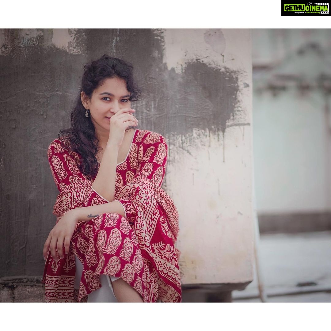 Misha Ghoshal Instagram - Coz i love block prints ❤️ PC: @sabs_giri 🙏🏼