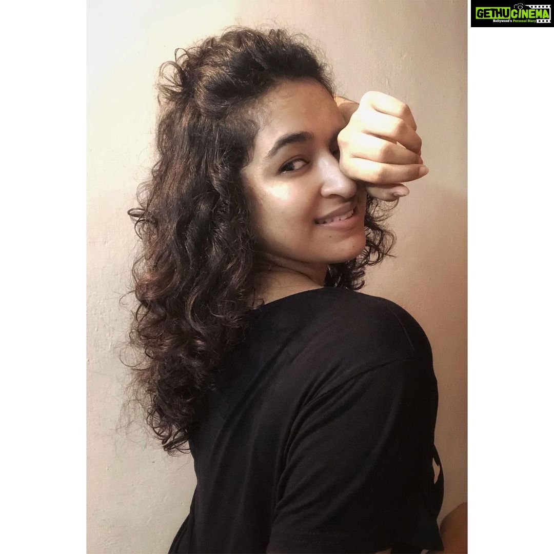 Misha Ghoshal Instagram - Every day is a new challenge 😁
