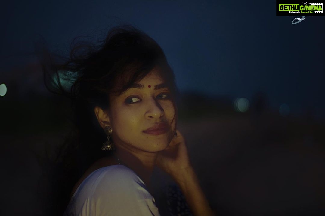 Misha Ghoshal Instagram - Wind blows through every bad decision u take in life,to b corrected... all u got to do is feel the wind Nd make the right decisions ❤️ PC: @ramani_s2udioofficial