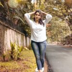 Misha Ghoshal Instagram - Only boring ppl get bored staying alone... entertain urself nd most importantly love urself ❤️ #noboredom