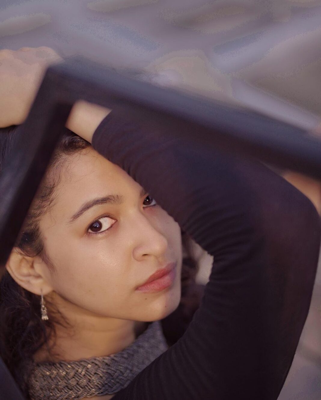 Misha Ghoshal Instagram - Stick to wat u say ❤️ as promised posting a new set of pics from my #photoshoot #quarantinelife #black PC: @sabs_giri Eldams Road