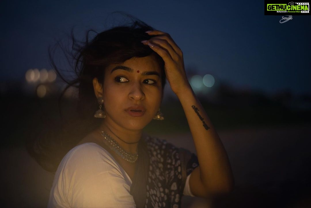 Misha Ghoshal Instagram - Wind blows through every bad decision u take in life,to b corrected... all u got to do is feel the wind Nd make the right decisions ❤️ PC: @ramani_s2udioofficial