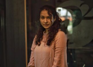 Misha Ghoshal Instagram - Learn to Love every color ❤️ PC: @ramani_s2udioofficial