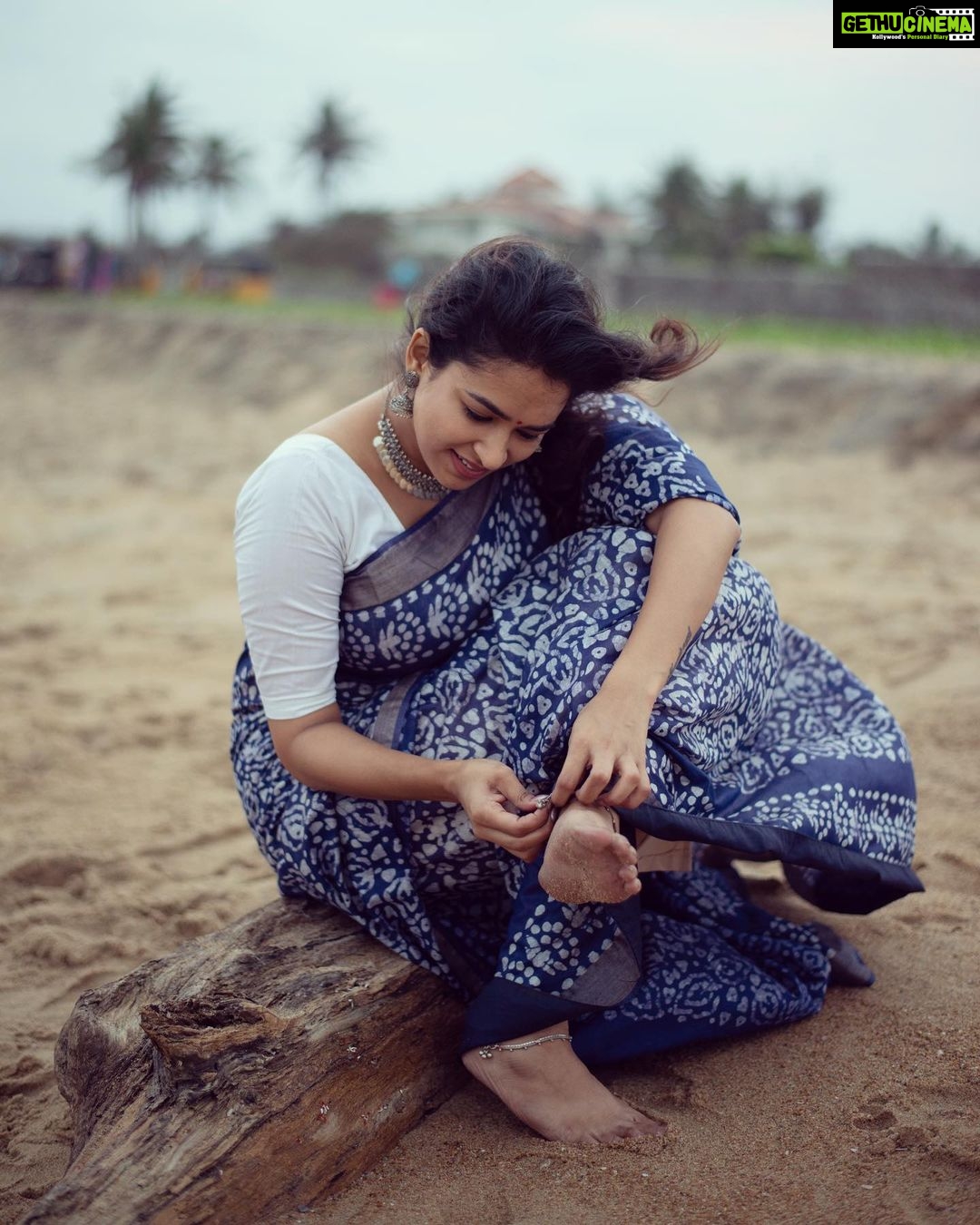 Misha Ghoshal Instagram - Lost in reality 😊 PC: @ramani_s2udioofficial