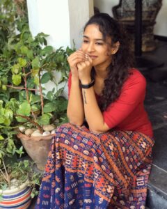 Misha Ghoshal Instagram - Be your own Valentine and Live every day with lots nd lots of love 💕 #keeploving #staypositive #loveislife #selflove ❤️❤️❤️ Happy Valentines Day ❤️❤️❤️
