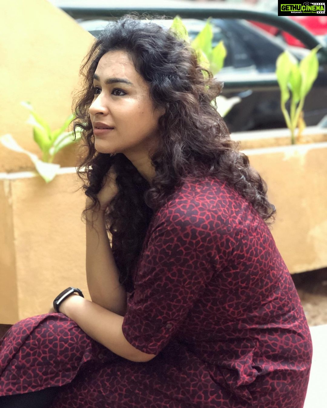 Misha Ghoshal Instagram - Every scar teaches u a lesson #embracelife #staypositive #staystrongblessed ❤️