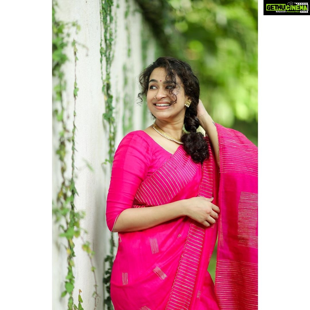 Misha Ghoshal Instagram - 😇😇😇 PC: @camerasenthil