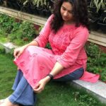 Misha Ghoshal Instagram - Lost in between space and paradise 😇 #pink #chikankurti #nature #happyme