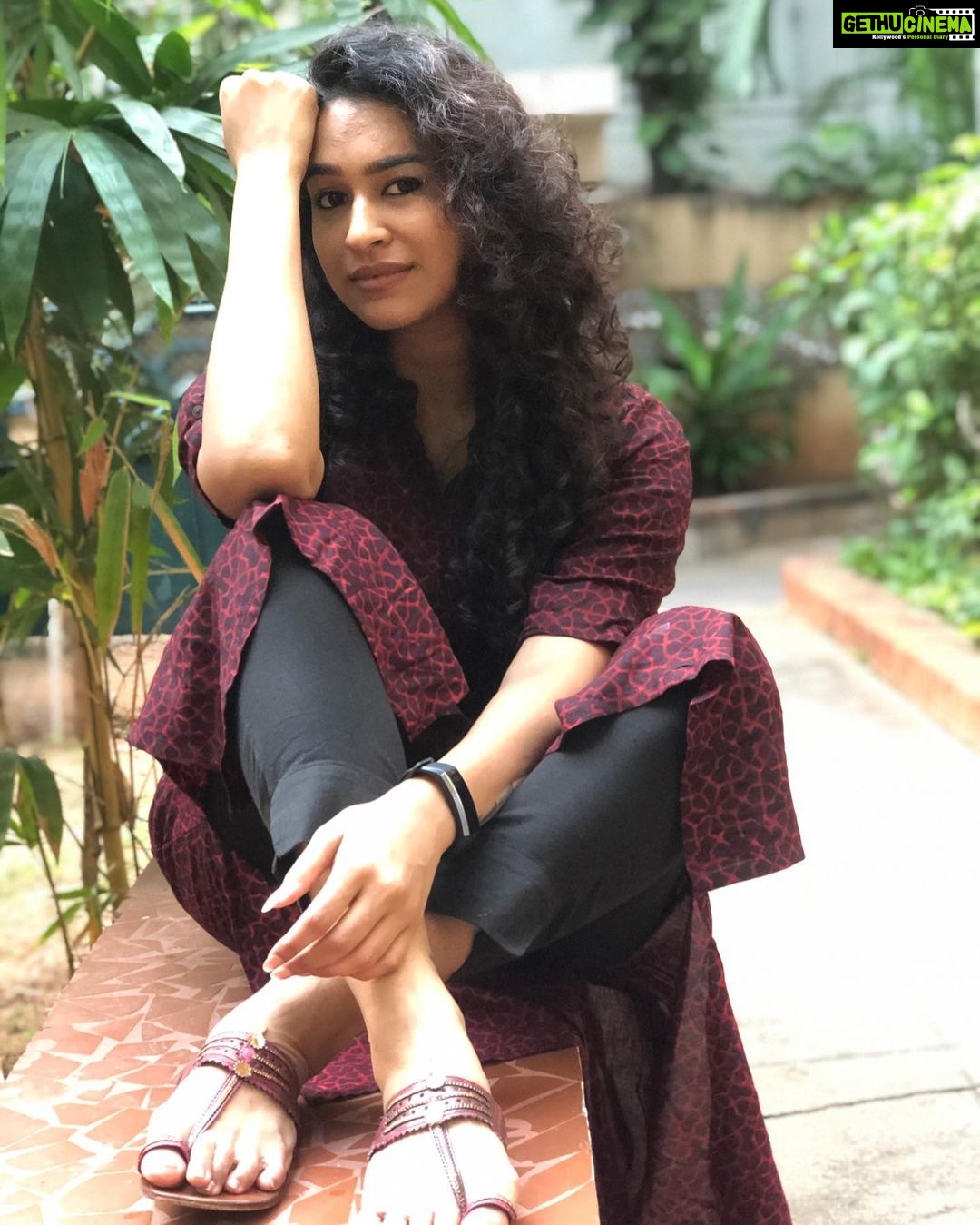 Misha Ghoshal Instagram - Every scar teaches u a lesson #embracelife #staypositive #staystrongblessed ❤️