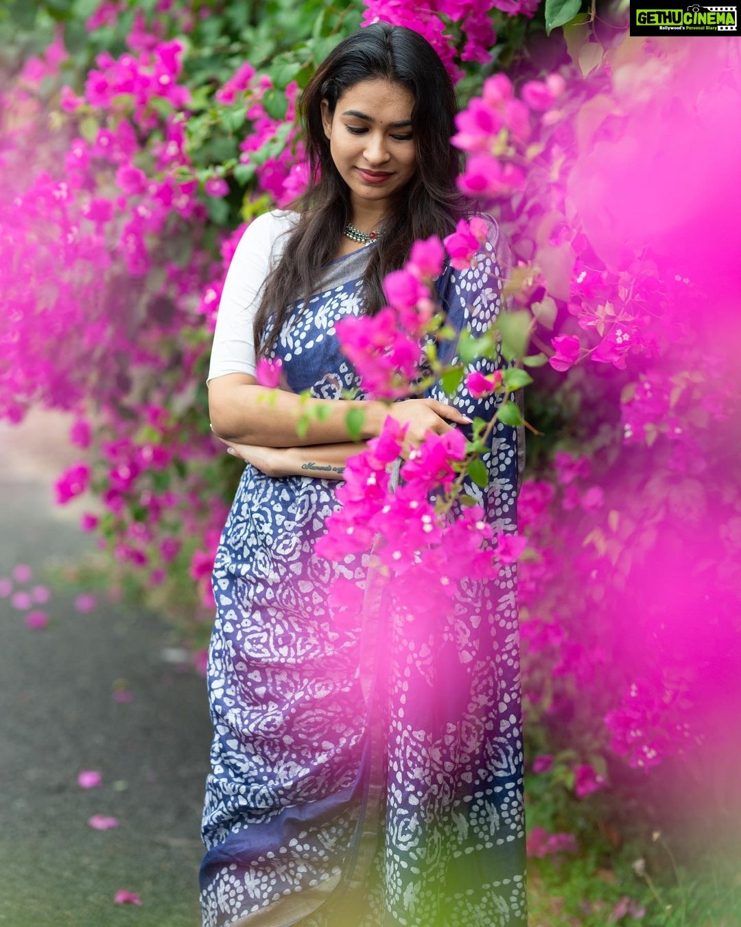 Misha Ghoshal Instagram - Grow through what u go through 😊