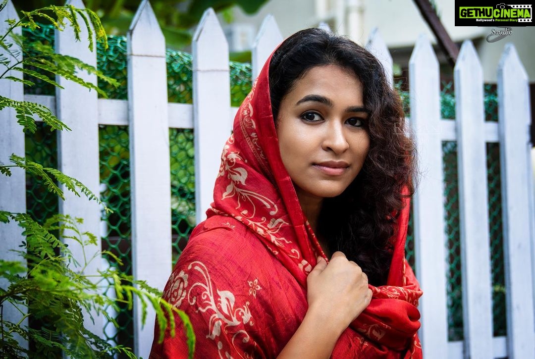 Misha Ghoshal Instagram - PC: @ramani_s2udioofficial 😊