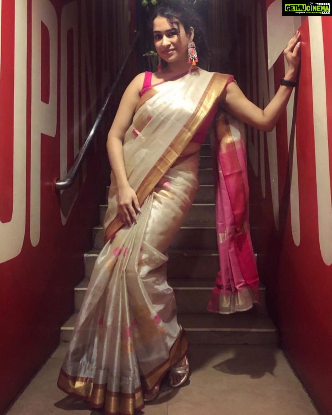 Misha Ghoshal Instagram - Thanx a ton @sekarsilks for sending me 1 of the best saris from ur upcoming collection ❤️ felt overwhelmed flaunting this beautiful sari 🙏🏼 wish u guys all the best 👍🏼 keep up the good work❤️ PC : @dr_rajma_chawal
