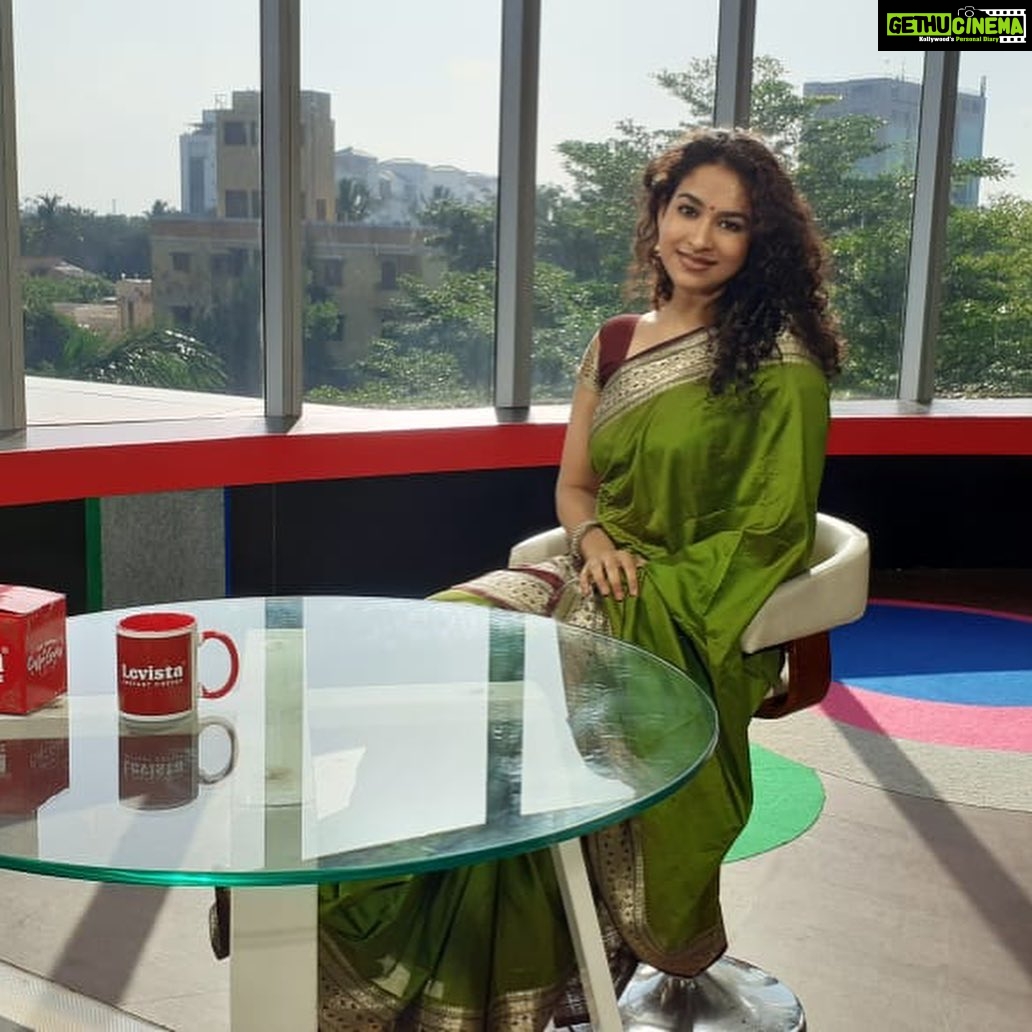 Misha Ghoshal Instagram - How many of u saw this interview of mine 2day on #suntv ???😁