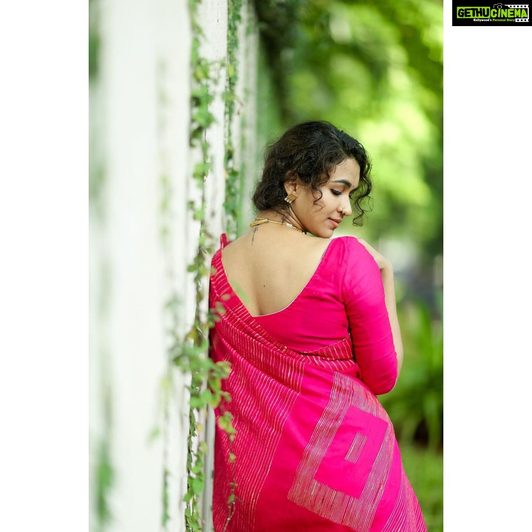 Misha Ghoshal Instagram - 😇😇😇 PC: @camerasenthil