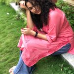 Misha Ghoshal Instagram - Lost in between space and paradise 😇 #pink #chikankurti #nature #happyme
