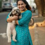 Misha Ghoshal Instagram – Got distracted by this cutie during a Photoshoot… but just look at her 😍 how could i resist myself from playing with this 1 ❤️
PC: @nirpadam