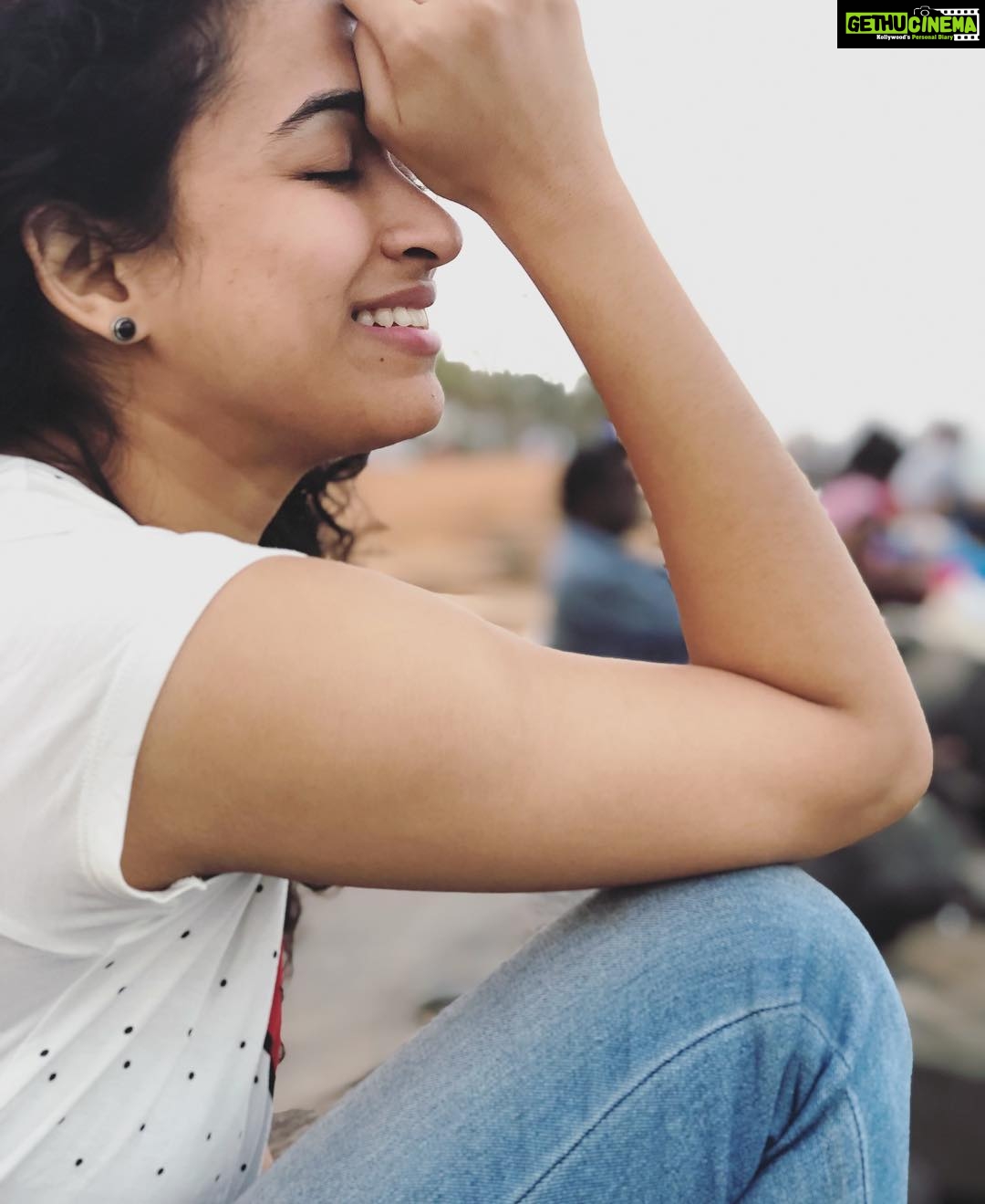 Misha Ghoshal Instagram - Sometimes itโs good to laugh at ur own mistakes ๐