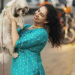 Misha Ghoshal Instagram - Got distracted by this cutie during a Photoshoot… but just look at her 😍 how could i resist myself from playing with this 1 ❤️ PC: @nirpadam