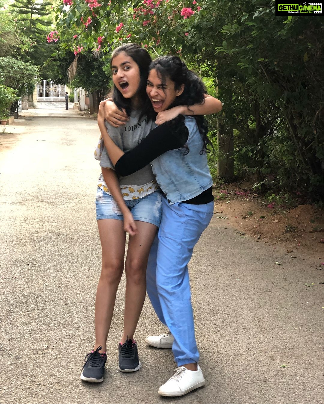 Misha Ghoshal Instagram - With these 2 cuties 😍😍😍 #cousinlove #foreverlove ❤️