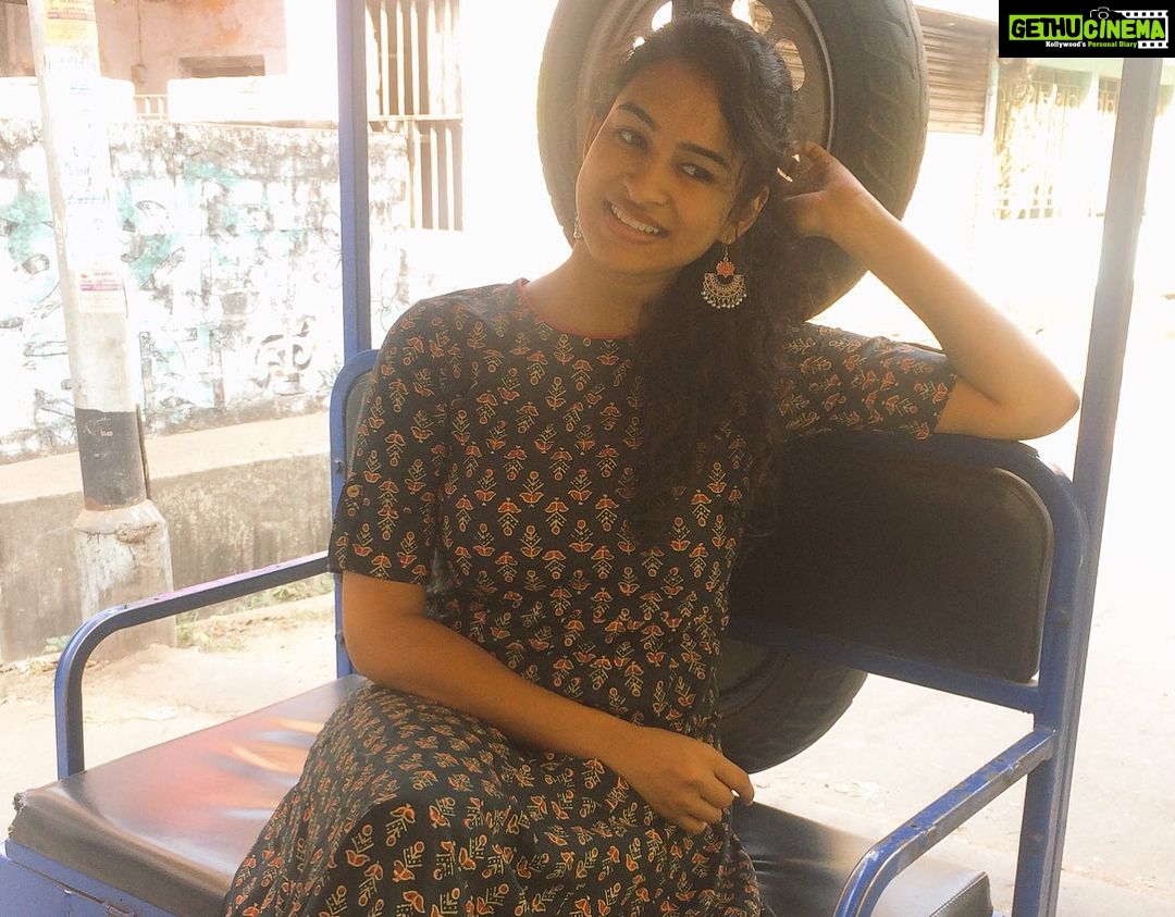 Misha Ghoshal Instagram - Toto Ride 😍 # Kolkatadiaries ❤️