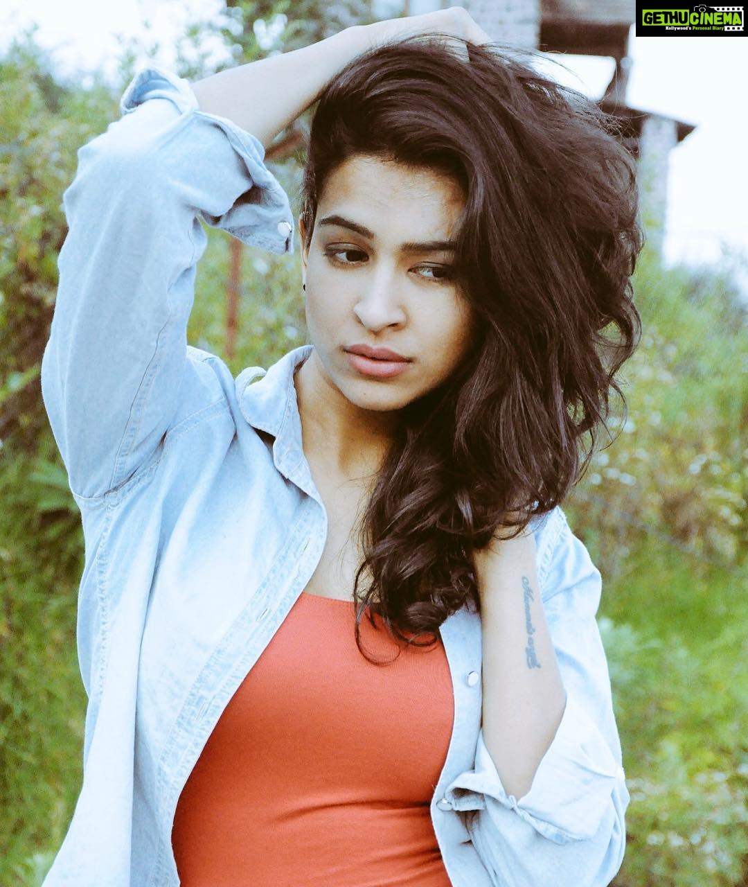 Misha Ghoshal Instagram - Itβs my Birthdayyyy month πππ so m finally going to do only nd only wat i want to do nd wat makes me happy π ππ»ππ»ππ»