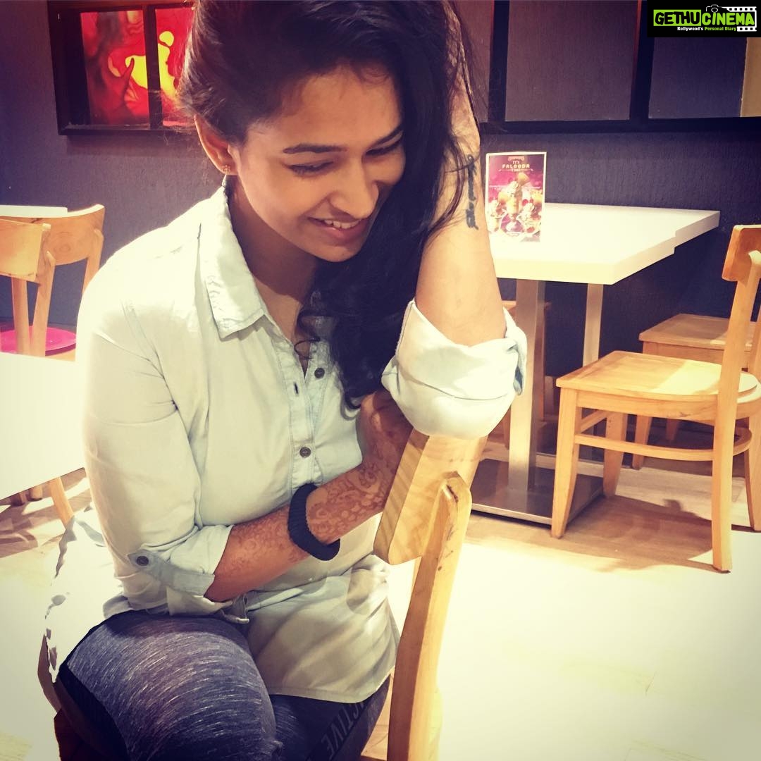Misha Ghoshal Instagram - Keep that smile on 😁