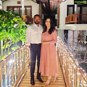 Miya George Instagram - We met last year on the same day mrng. In short of words to describe how this whole year was for me. Thanks to the Almighty for this great year nd looking forward for more with my man. Happy one yr to us 🥰