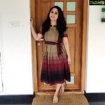 Miya George Instagram - Recently came across momscradle. Easy-to-use cotton comfortable dresses for nursing mothers. Fashionable too. Thank you @momzcradle for the lovely dresses