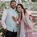 Miya George Instagram - ❤ Our dream Betrothal was held at Palai with the artistic help of @labelmdesigners Reception decor & arrangements by team @labelmsignatureweddings_ Photos by @studio360byplanj