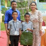 Miya George Instagram - When the Govt has made its a rule to ban plastic all over kerala on Jan 1 st 2020 , the very same day students of St .Thomas higher secondary school pala has come up with the solution nd started selling it . Cloth bags . Everyone’s main concern is how do we carry meat & fish in paper bags ? It won’t be a problem anymore.Coz the green bag which I m carrying is especially for meat & fish. Cloth inside the green is umbrella material so it won’t ruin the material. If u want to wash it u can wash. So the problem solved ... Let’s make our space more Eco friendly . Proud of my Pala pillers 🤗🤗🥰 delighted to do the launch on January 1 st itself . First day of the year well spent