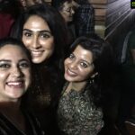 Miya George Instagram - Triple happy after the first show 😍🥰 With Producer Supriya chechi nd Actor Deepthi sathi Driving Licence 😀
