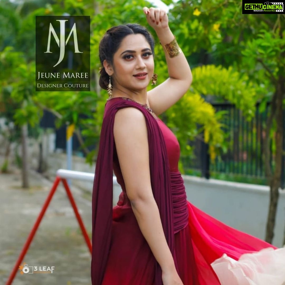 Miya George Instagram - Loved wearing this multi shaded dress from @jeunemaree Makeup &hair : sudhakar Pic courtesy: Umesh P Nair 3 leaf