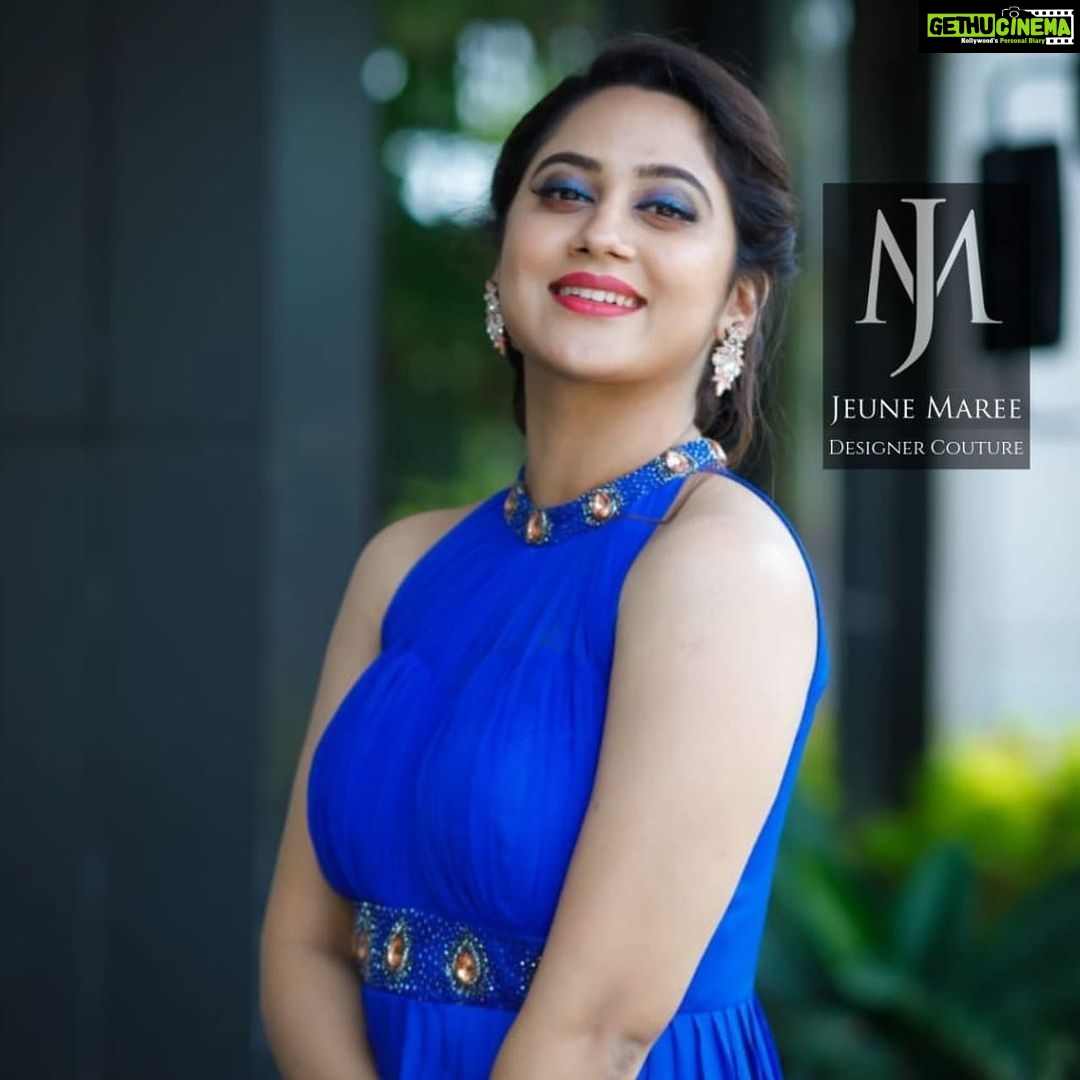 Miya George Instagram - Don’t know whether blue is the warmest colour or not but I wish to believe so 🤪 Catch me in D5 junior tonight’s episode at 8 pm in Mazhavil manorama. Costume courtesy: @jeunemaree Makeup : sudhakar Pic courtesy: Umesh 3Leaf