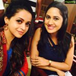 Miya George Instagram - Having fun #bhavana#Miya# Hello Namasthe