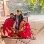 Mouni Roy Instagram – Grateful thankful blessed 🔱
@sadhguru 
#bliss